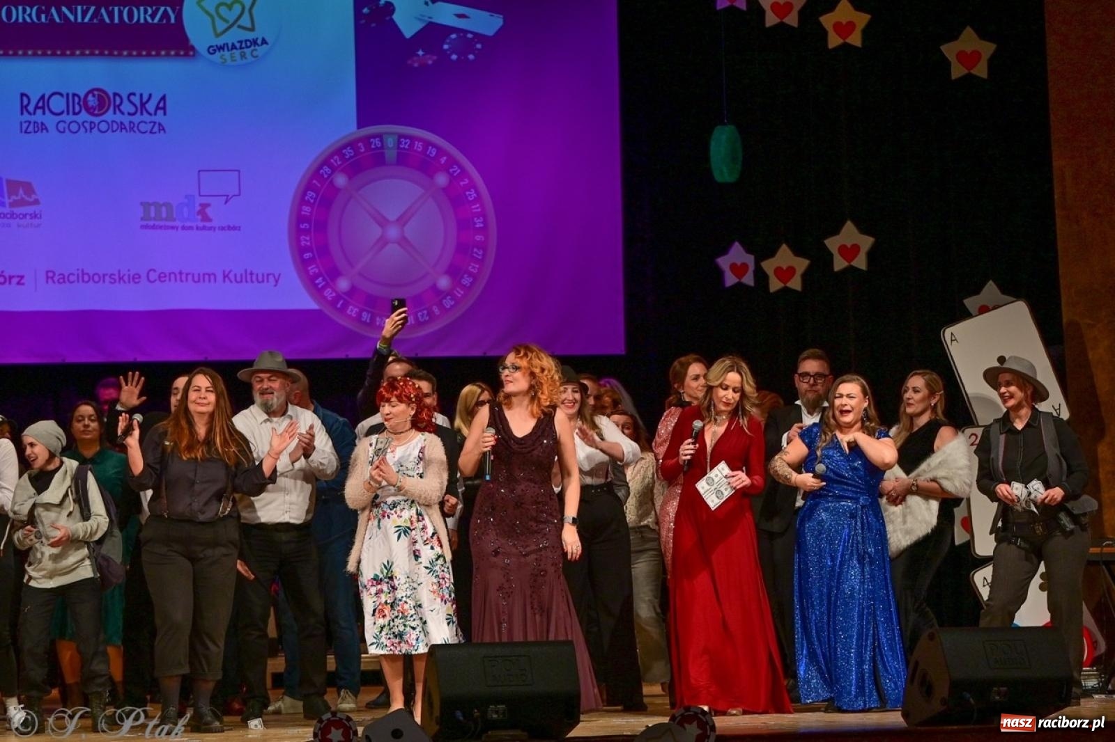 Zdjęcie w galerii na portalu naszraciborz.pl: Oczko, czyli 21. raciborska Gwiazdka Serc [FOTO] wiadomości z regionu