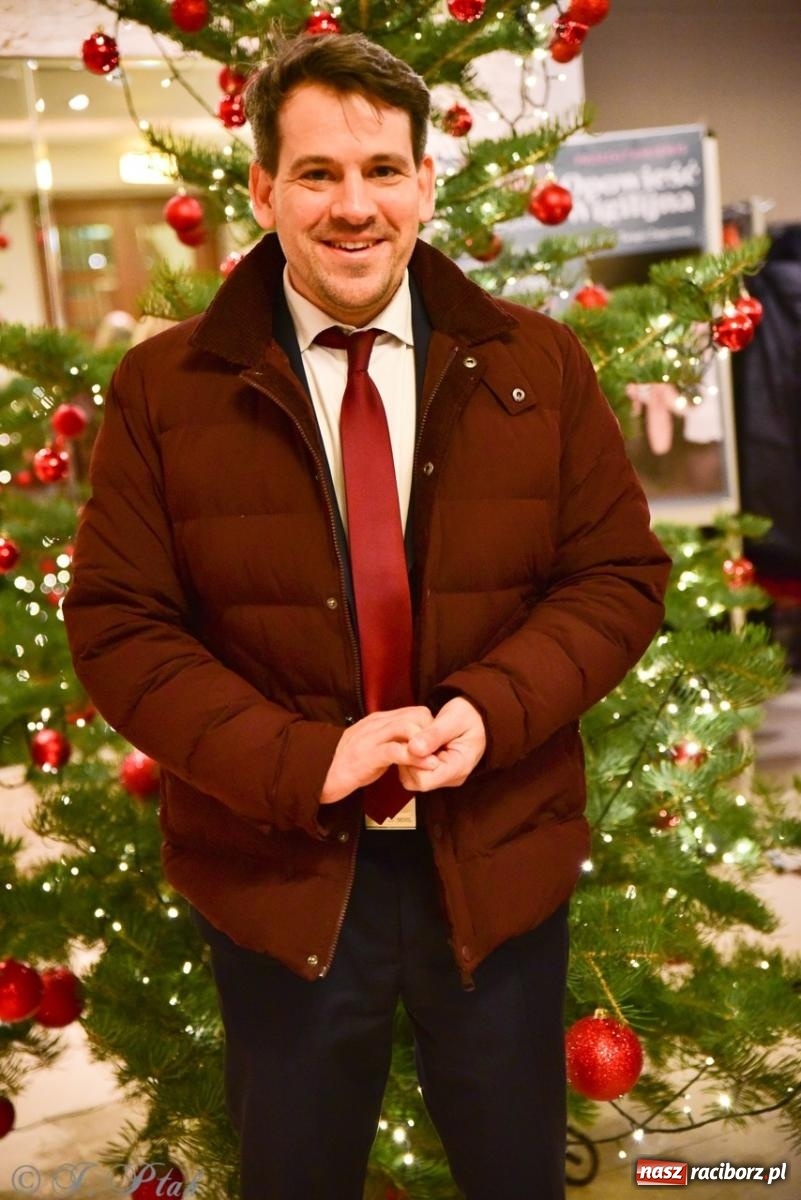 Zdjęcie w galerii na portalu naszraciborz.pl: Oczko, czyli 21. raciborska Gwiazdka Serc [FOTO] wiadomości z regionu