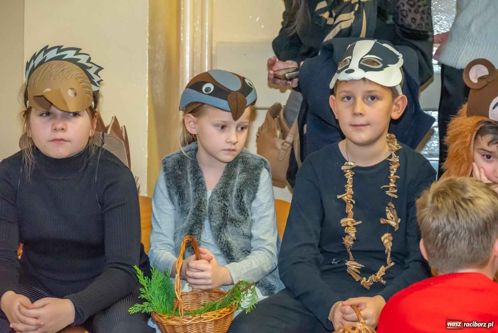 Zdjęcie w galerii na portalu naszraciborz.pl: Świąteczny kiermasz w SP 15. Moc atrakcji dla ducha i ciała wiadomości z regionu