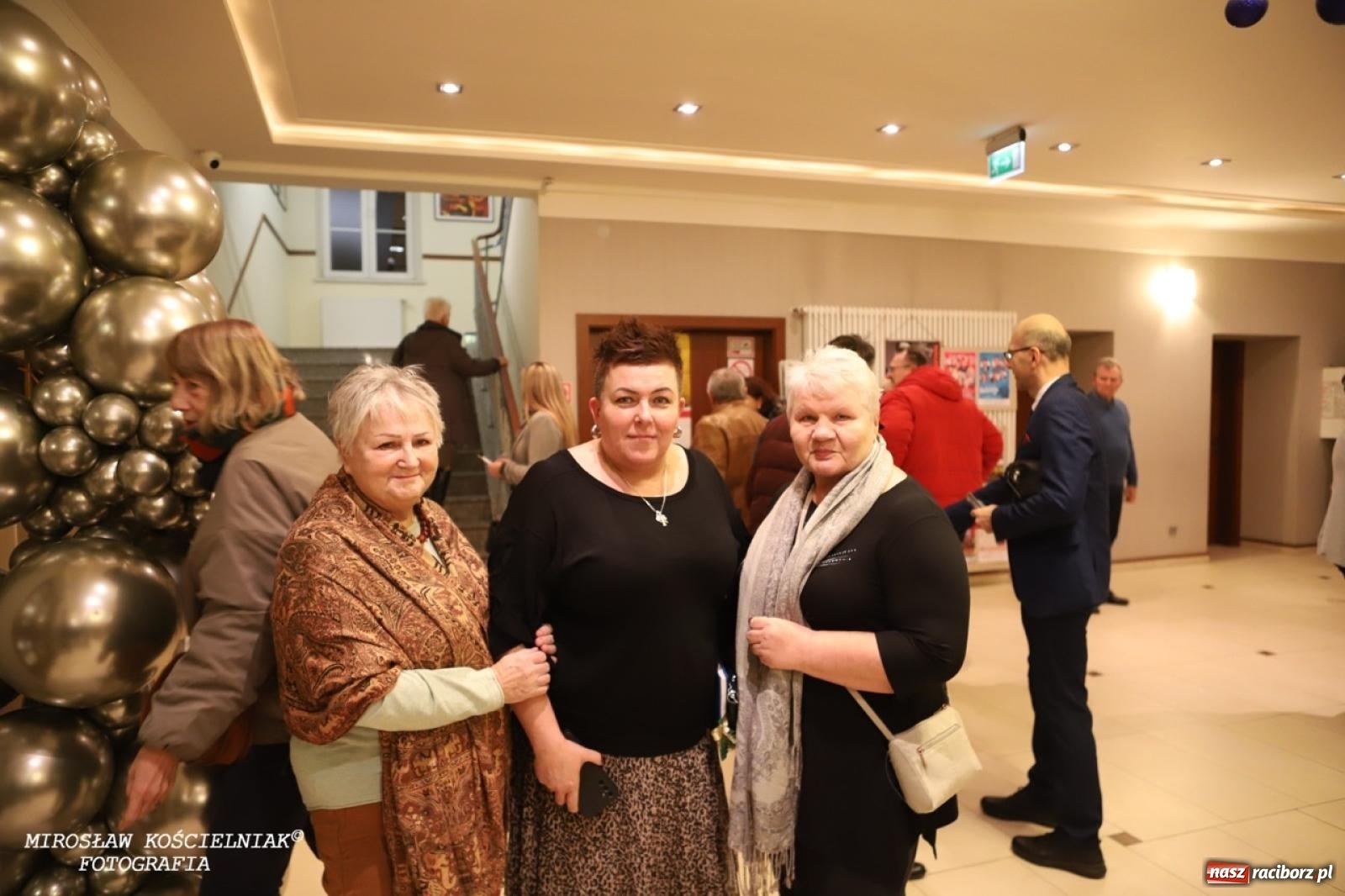 Zdjęcie w galerii na portalu naszraciborz.pl: Gwiazdy Gwiazdki Serc 2024. Koncert charytatywny na bis! wiadomości z regionu