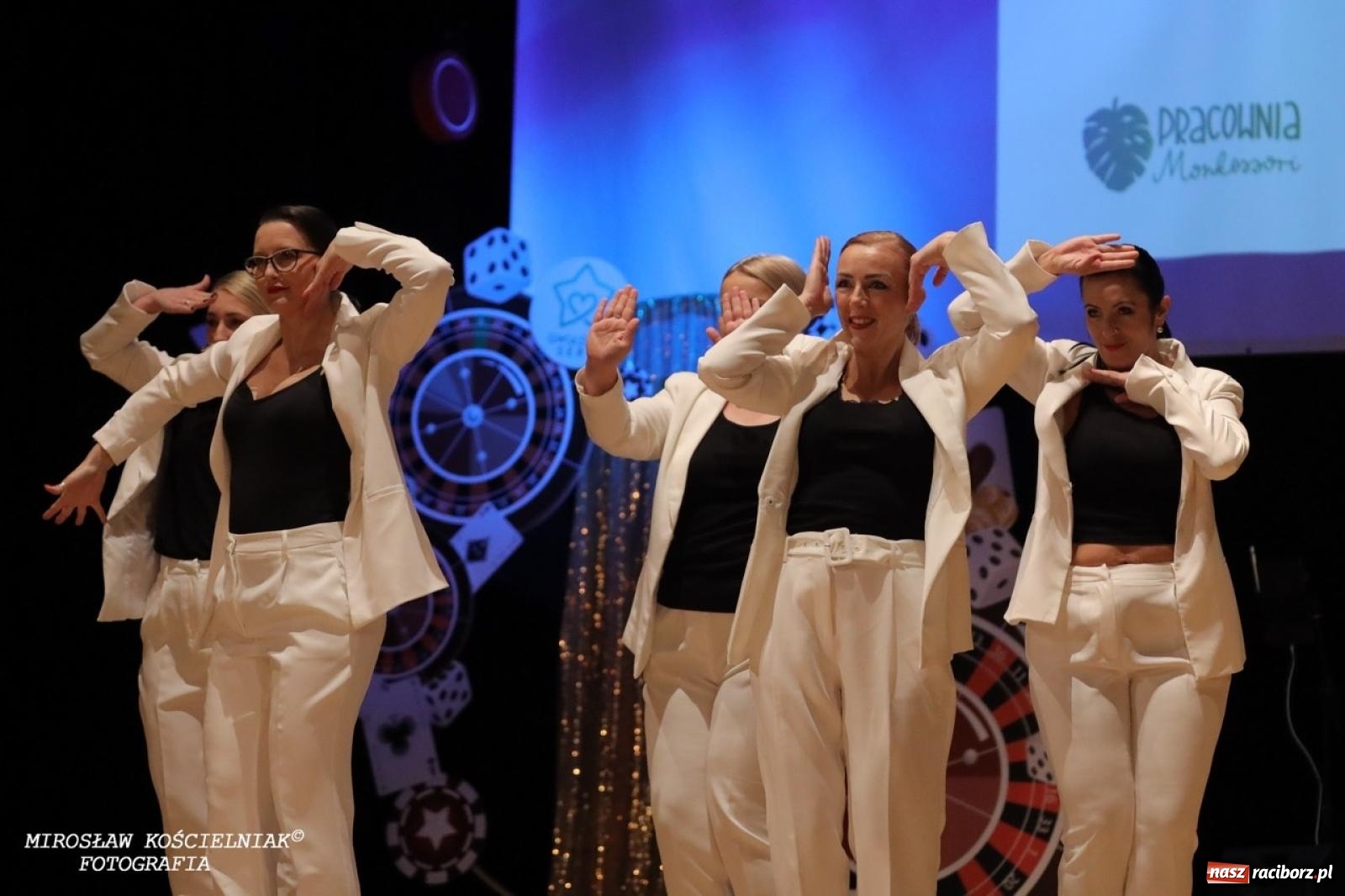 Zdjęcie w galerii na portalu naszraciborz.pl: Gwiazdy Gwiazdki Serc 2024. Koncert charytatywny na bis! wiadomości z regionu