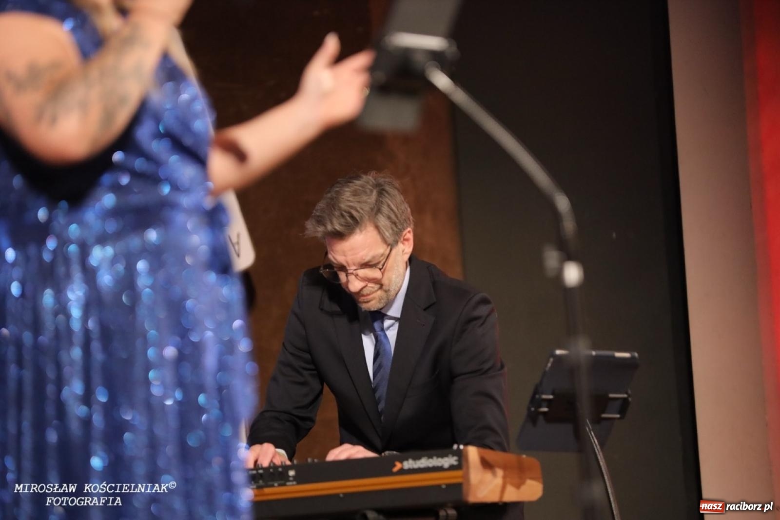 Zdjęcie w galerii na portalu naszraciborz.pl: Gwiazdy Gwiazdki Serc 2024. Koncert charytatywny na bis! wiadomości z regionu