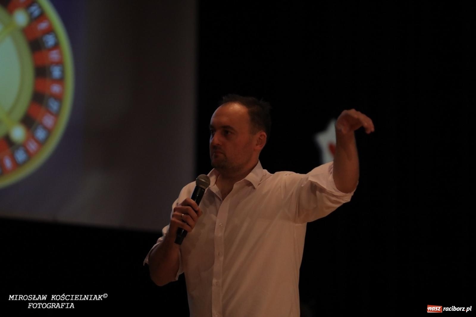 Zdjęcie w galerii na portalu naszraciborz.pl: Gwiazdy Gwiazdki Serc 2024. Koncert charytatywny na bis! wiadomości z regionu