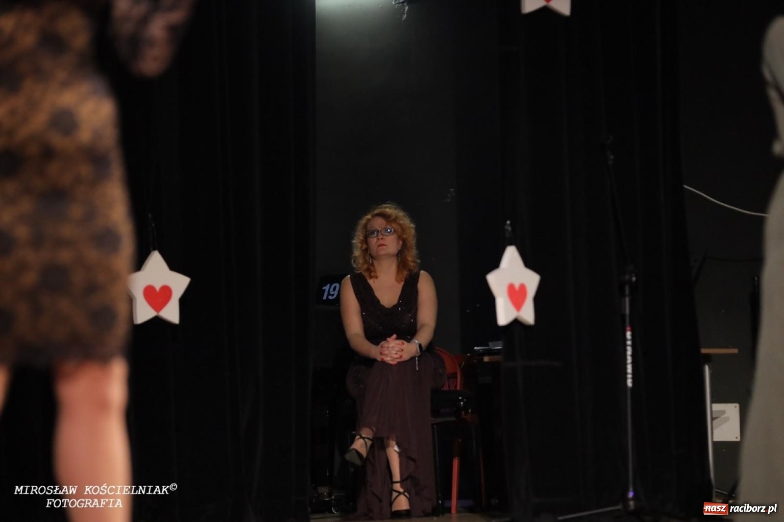 Zdjęcie w galerii na portalu naszraciborz.pl: Gwiazdy Gwiazdki Serc 2024. Koncert charytatywny na bis! wiadomości z regionu