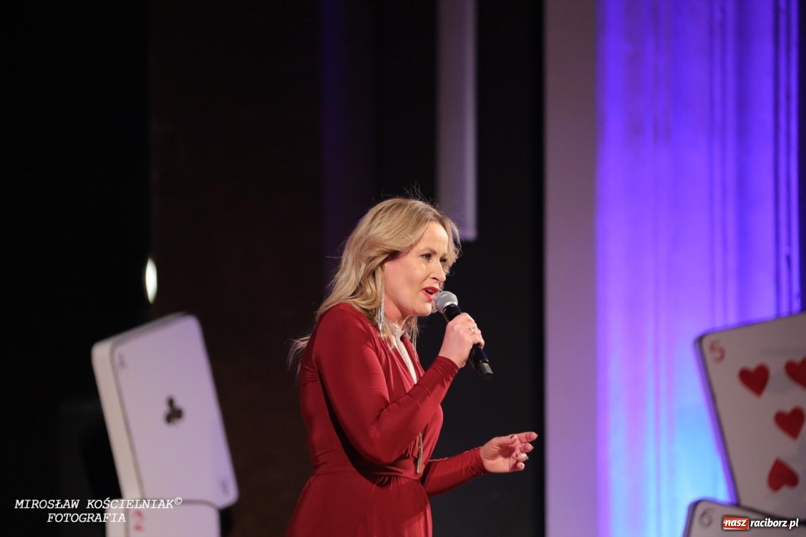 Zdjęcie w galerii na portalu naszraciborz.pl: Gwiazdy Gwiazdki Serc 2024. Koncert charytatywny na bis! wiadomości z regionu