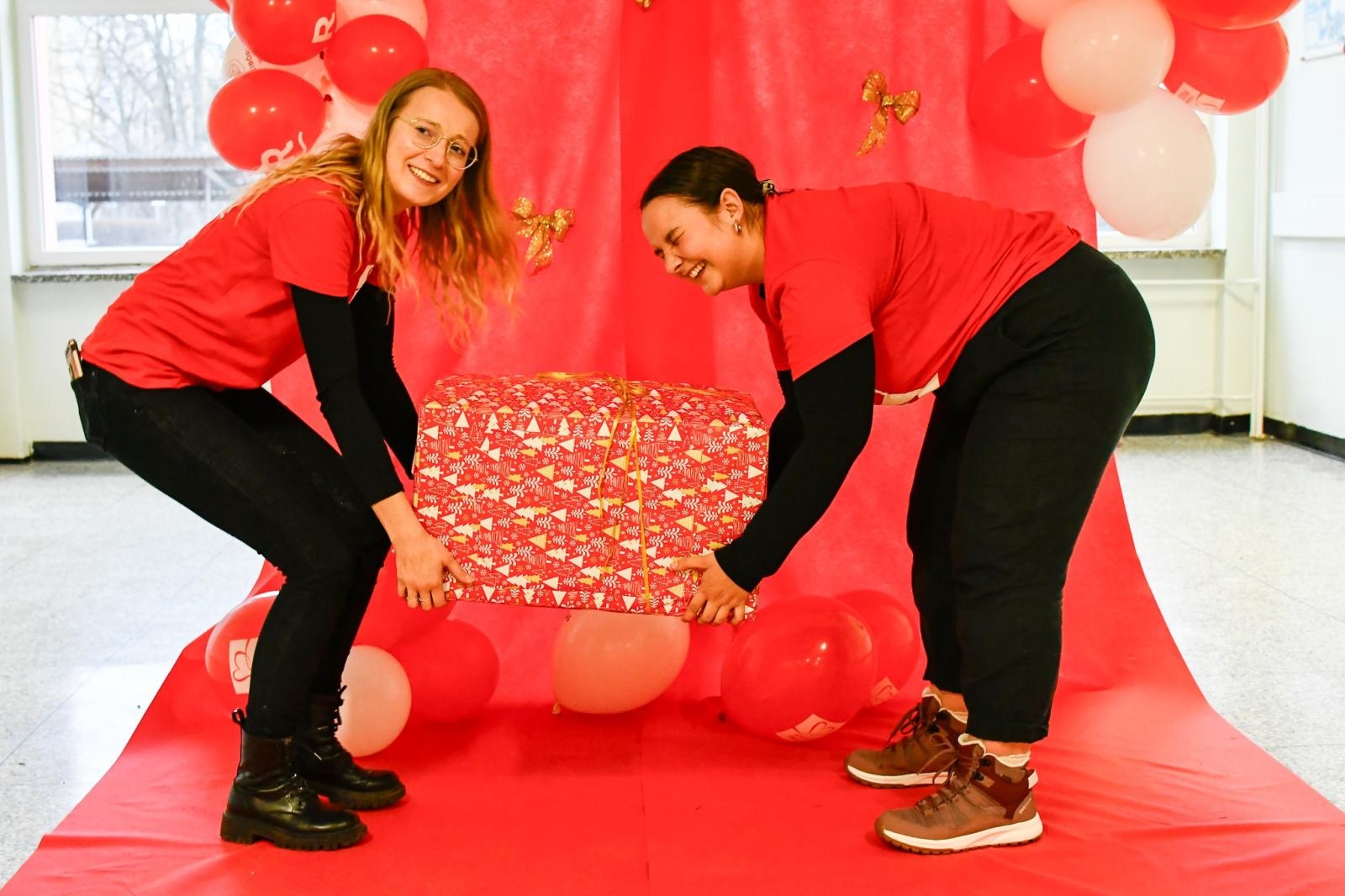 Zdjęcie w galerii na portalu naszraciborz.pl: Szlachetna Paczka w Raciborzu: 16 rodzin otrzyma pomoc! wiadomości z regionu