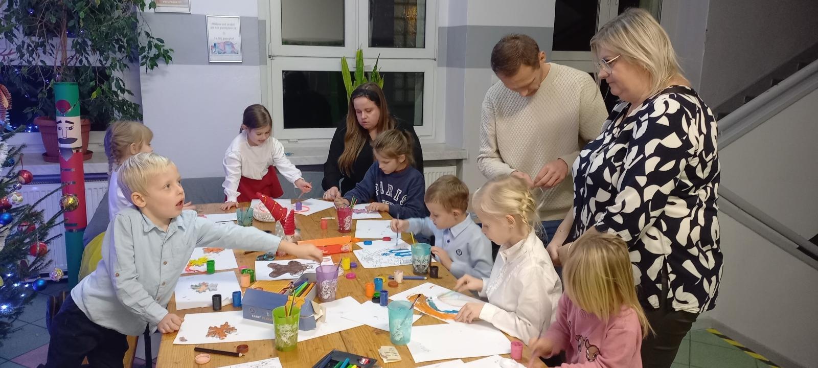 Zdjęcie w galerii na portalu naszraciborz.pl: Przedszkolny kiermasz świąteczny w ZSP 3 wiadomości z regionu