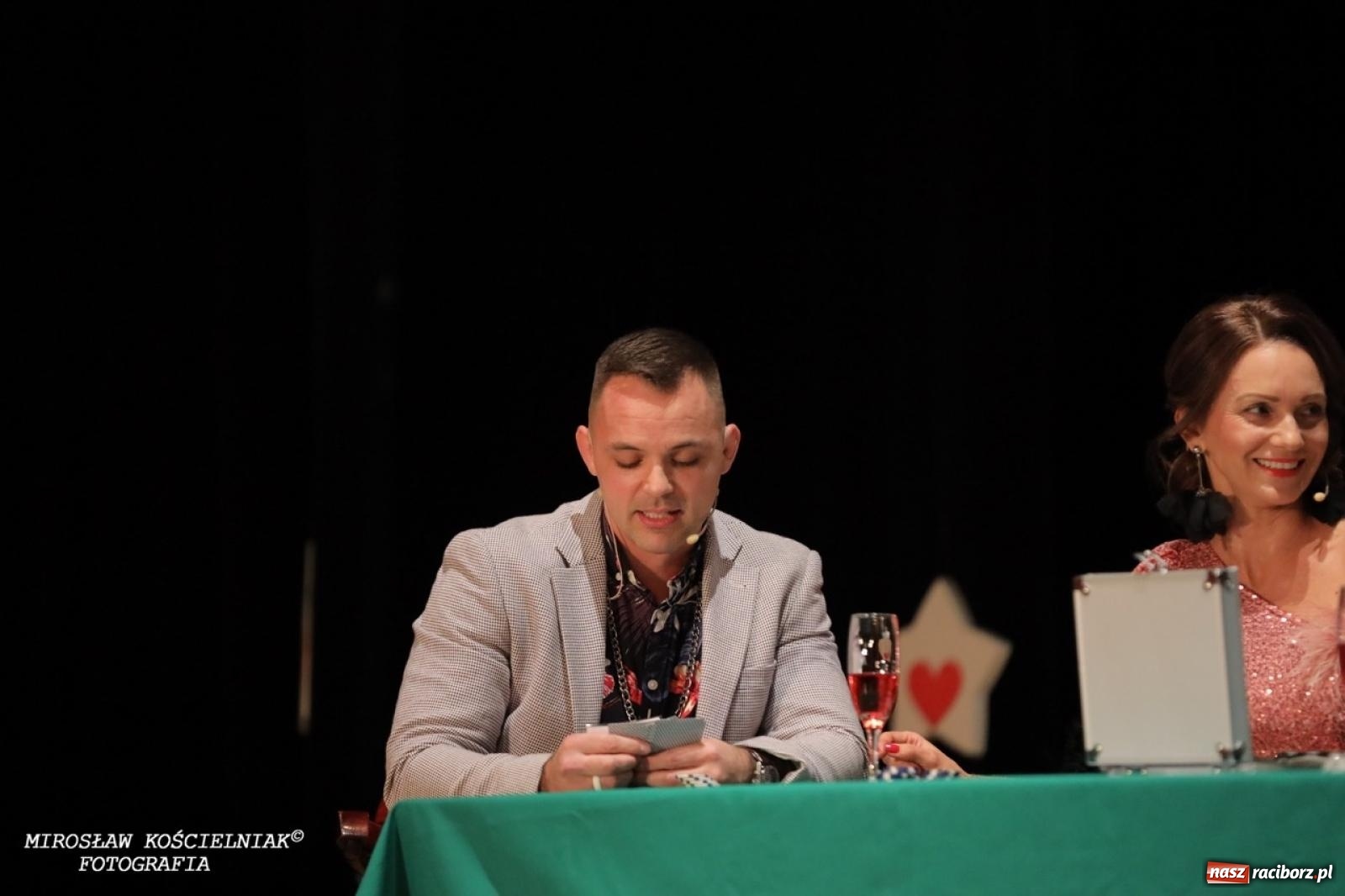 Zdjęcie w galerii na portalu naszraciborz.pl: Kłótnia przy stole, czyli włodarze Raciborza w kasynie [FOTO i WIDEO] wiadomości z regionu