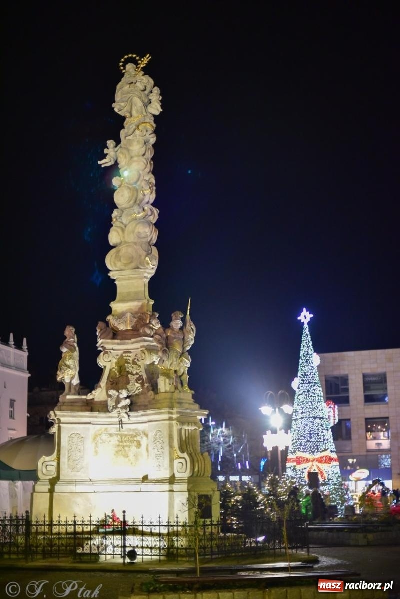 Zdjęcie w galerii na portalu naszraciborz.pl: Sobotni wieczór na raciborskim jarmarku na Rynku [FOTO, WIDEO, PROGRAM NA NIEDZIELĘ] wiadomości z regionu