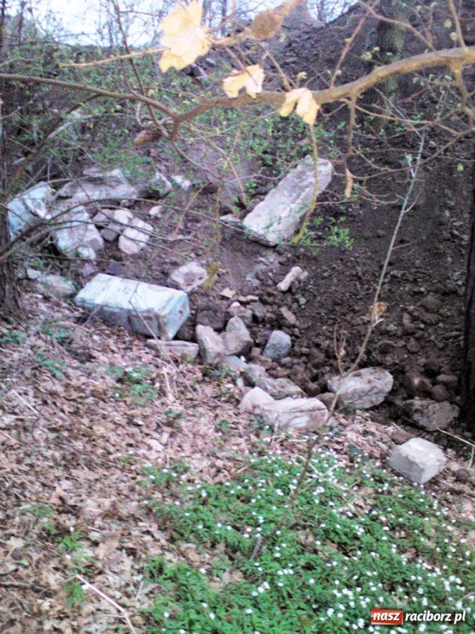 Zdjęcie w galerii na portalu naszraciborz.pl: Remontują, ale i kamuflują... wiadomości z regionu