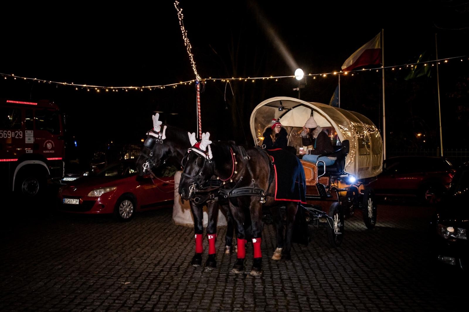 Zdjęcie w galerii na portalu naszraciborz.pl: Sobotni wieczór na jarmarku na Zamku Piastowskim [FOTO i WIDEO, PROGRAM NA NIEDZIELĘ] wiadomości z regionu