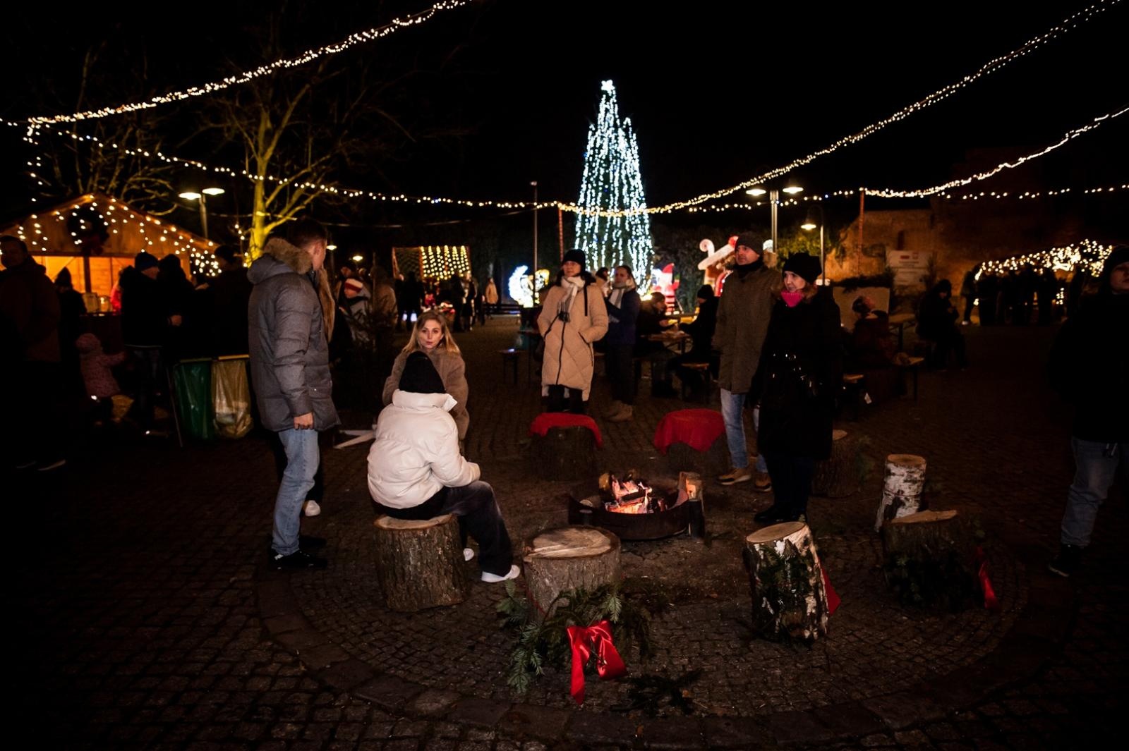 Zdjęcie w galerii na portalu naszraciborz.pl: Sobotni wieczór na jarmarku na Zamku Piastowskim [FOTO i WIDEO, PROGRAM NA NIEDZIELĘ] wiadomości z regionu