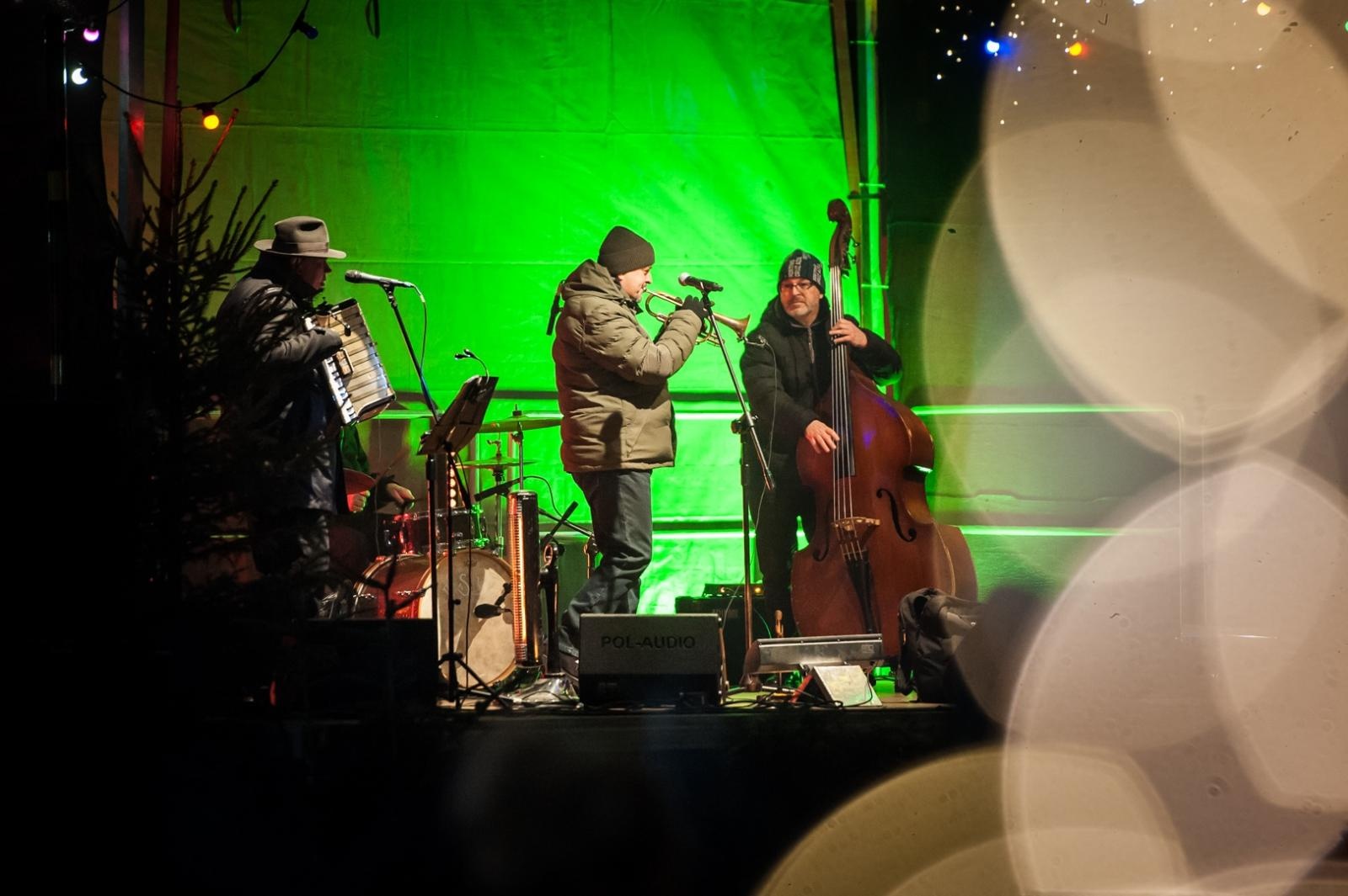 Zdjęcie w galerii na portalu naszraciborz.pl: Sobotni wieczór na jarmarku na Zamku Piastowskim [FOTO i WIDEO, PROGRAM NA NIEDZIELĘ] wiadomości z regionu