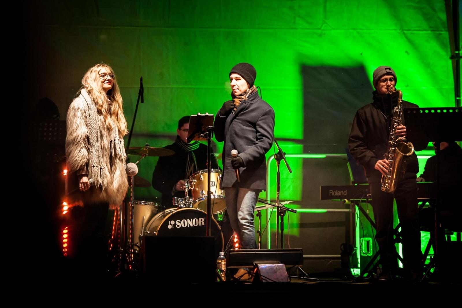 Zdjęcie w galerii na portalu naszraciborz.pl: Sobotni wieczór na jarmarku na Zamku Piastowskim [FOTO i WIDEO, PROGRAM NA NIEDZIELĘ] wiadomości z regionu