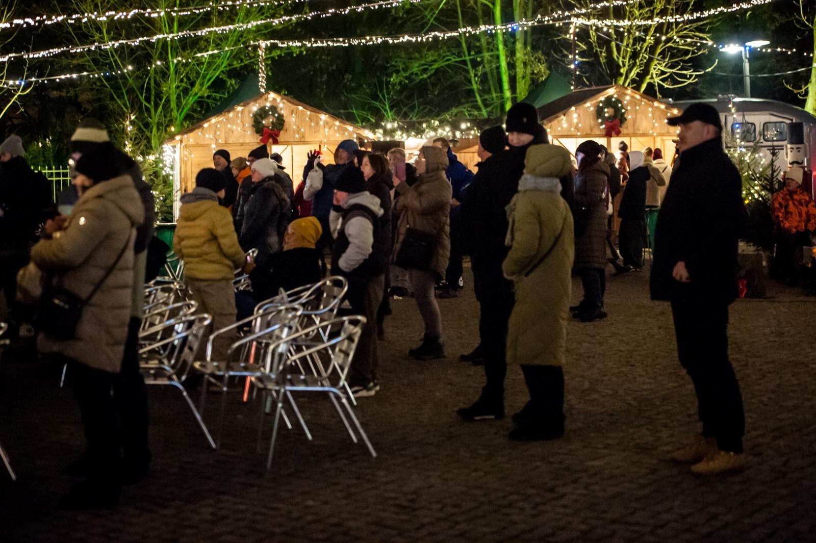 Zdjęcie w galerii na portalu naszraciborz.pl: Sobotni wieczór na jarmarku na Zamku Piastowskim [FOTO i WIDEO, PROGRAM NA NIEDZIELĘ] wiadomości z regionu