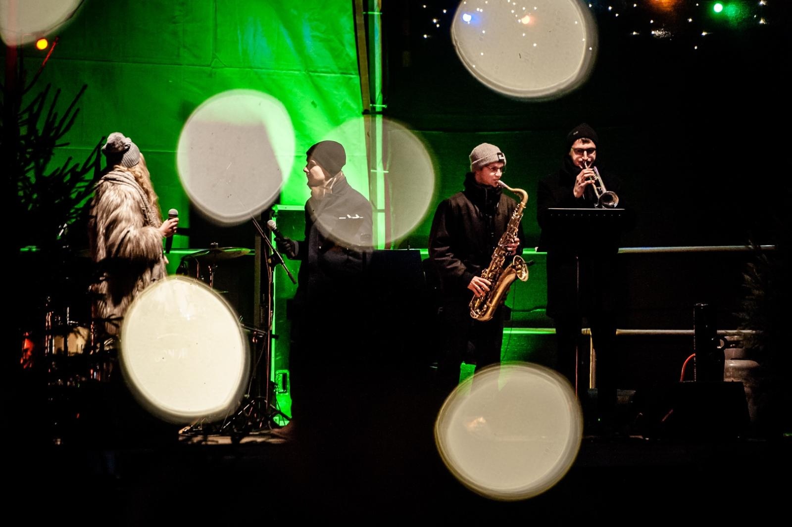 Zdjęcie w galerii na portalu naszraciborz.pl: Sobotni wieczór na jarmarku na Zamku Piastowskim [FOTO i WIDEO, PROGRAM NA NIEDZIELĘ] wiadomości z regionu