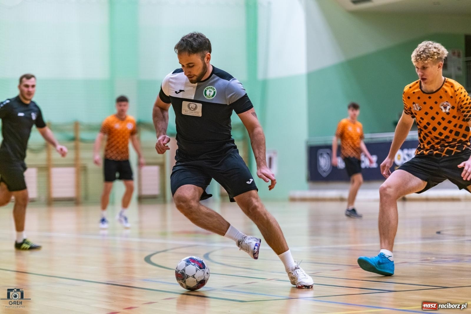 Zdjęcie w galerii na portalu naszraciborz.pl: HLPN. Sobota z futsalem w hali OSiR [FOTO] wiadomości z regionu