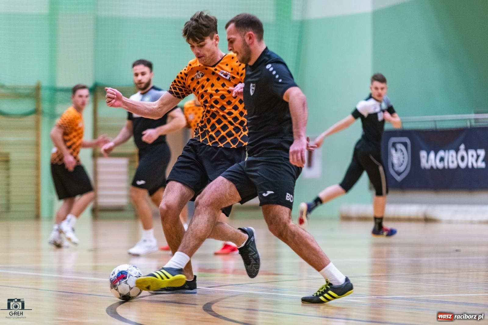 Zdjęcie w galerii na portalu naszraciborz.pl: HLPN. Sobota z futsalem w hali OSiR [FOTO] wiadomości z regionu