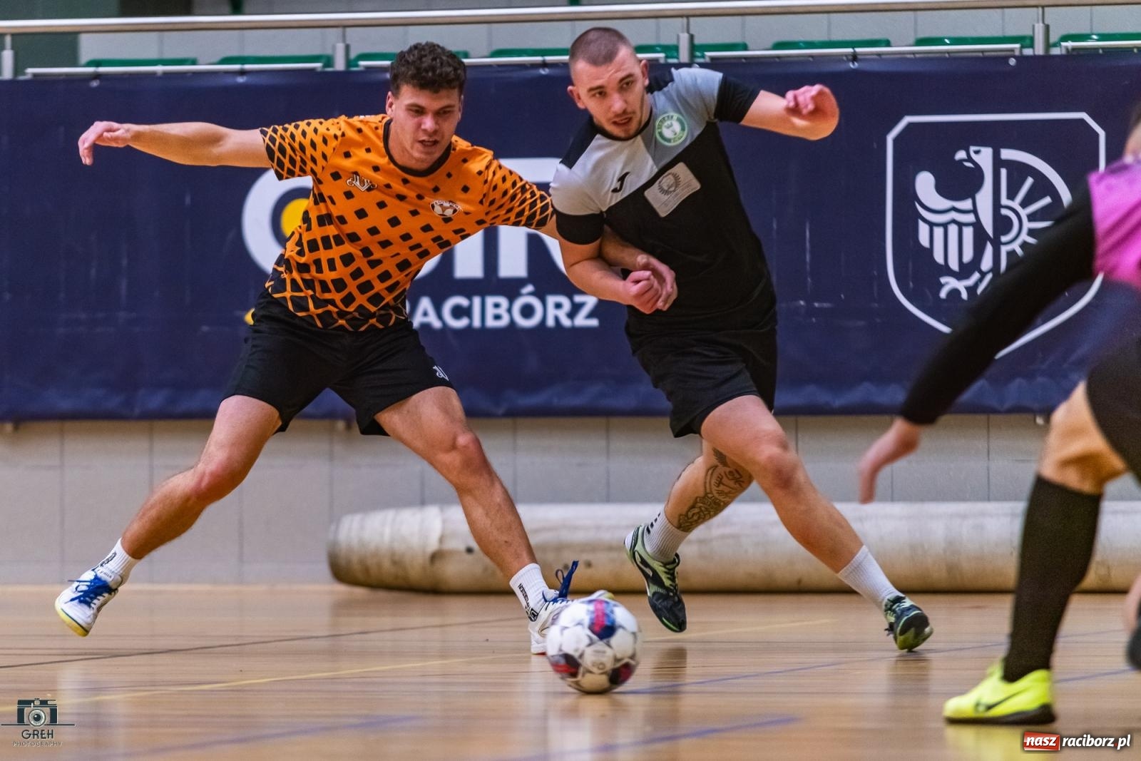 Zdjęcie w galerii na portalu naszraciborz.pl: HLPN. Sobota z futsalem w hali OSiR [FOTO] wiadomości z regionu