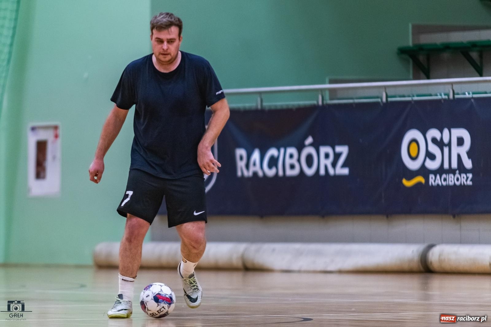 Zdjęcie w galerii na portalu naszraciborz.pl: HLPN. Sobota z futsalem w hali OSiR [FOTO] wiadomości z regionu