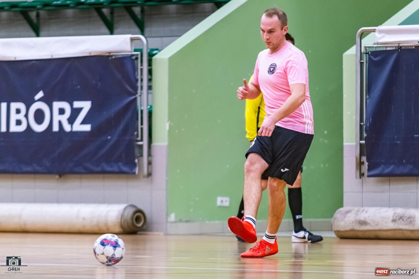 Zdjęcie w galerii na portalu naszraciborz.pl: HLPN. Sobota z futsalem w hali OSiR [FOTO] wiadomości z regionu