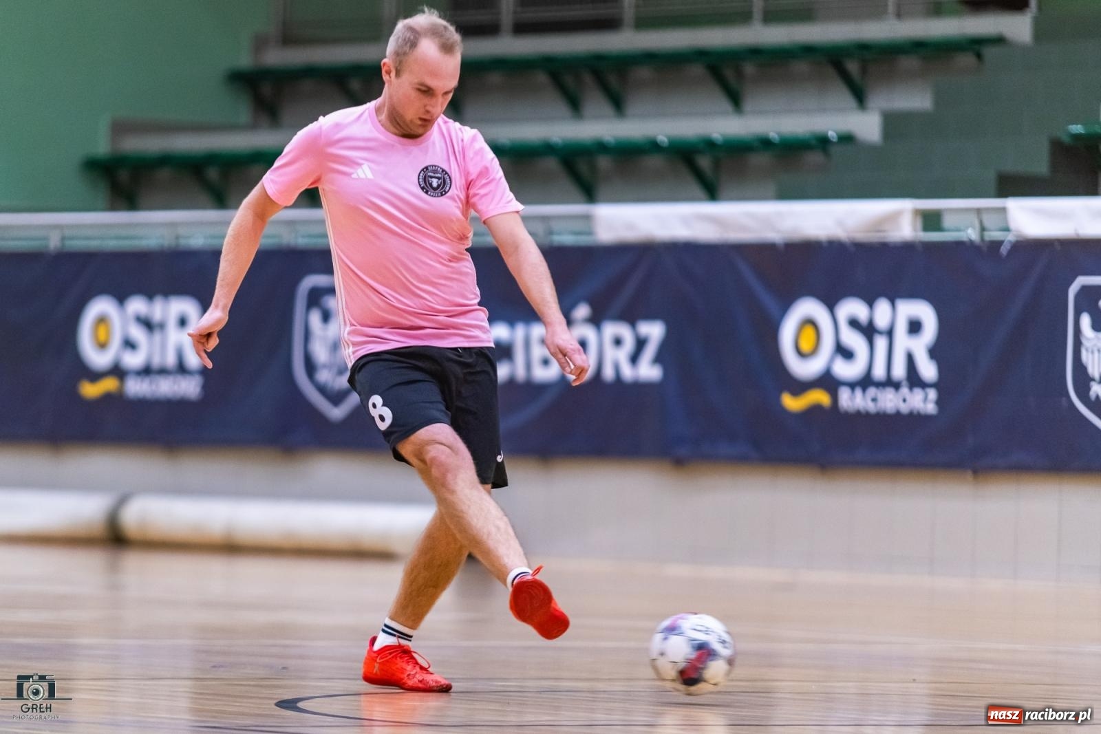 Zdjęcie w galerii na portalu naszraciborz.pl: HLPN. Sobota z futsalem w hali OSiR [FOTO] wiadomości z regionu