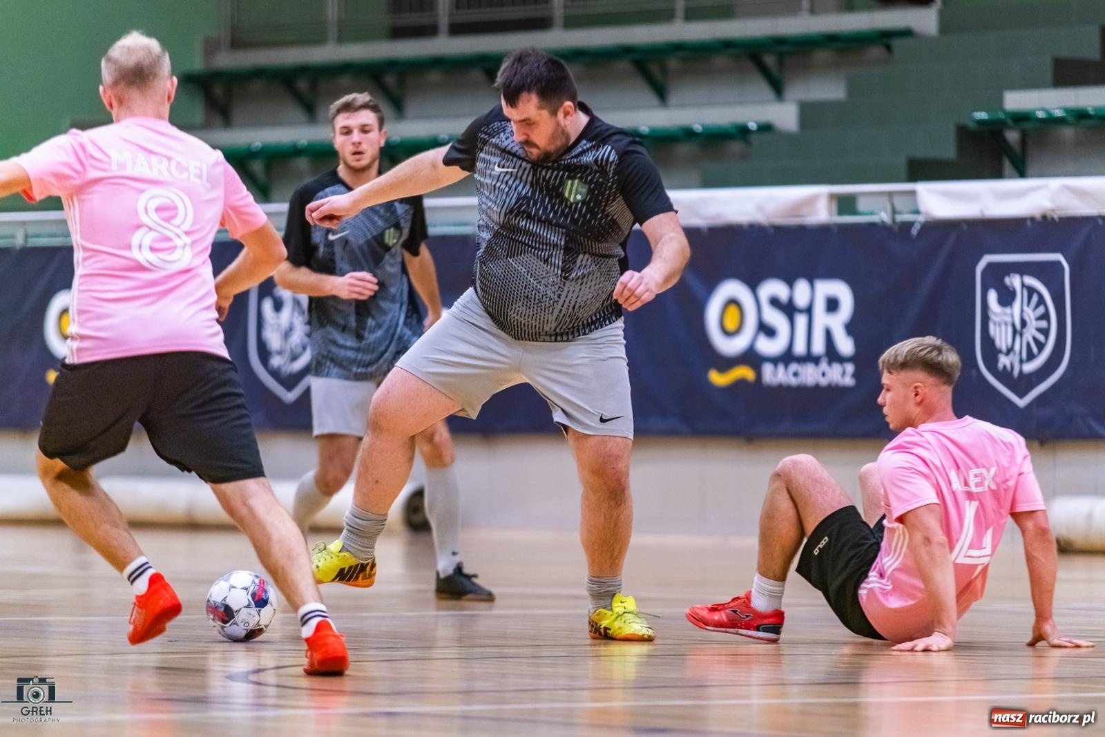 Zdjęcie w galerii na portalu naszraciborz.pl: HLPN. Sobota z futsalem w hali OSiR [FOTO] wiadomości z regionu