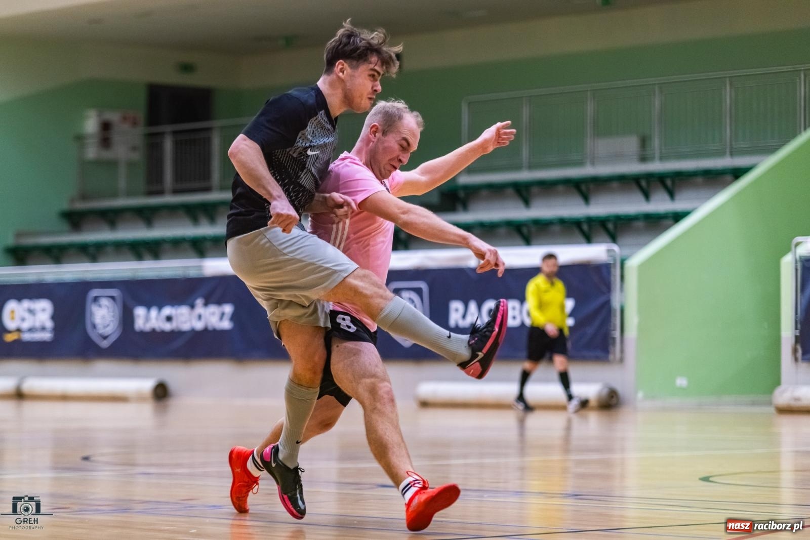 Zdjęcie w galerii na portalu naszraciborz.pl: HLPN. Sobota z futsalem w hali OSiR [FOTO] wiadomości z regionu