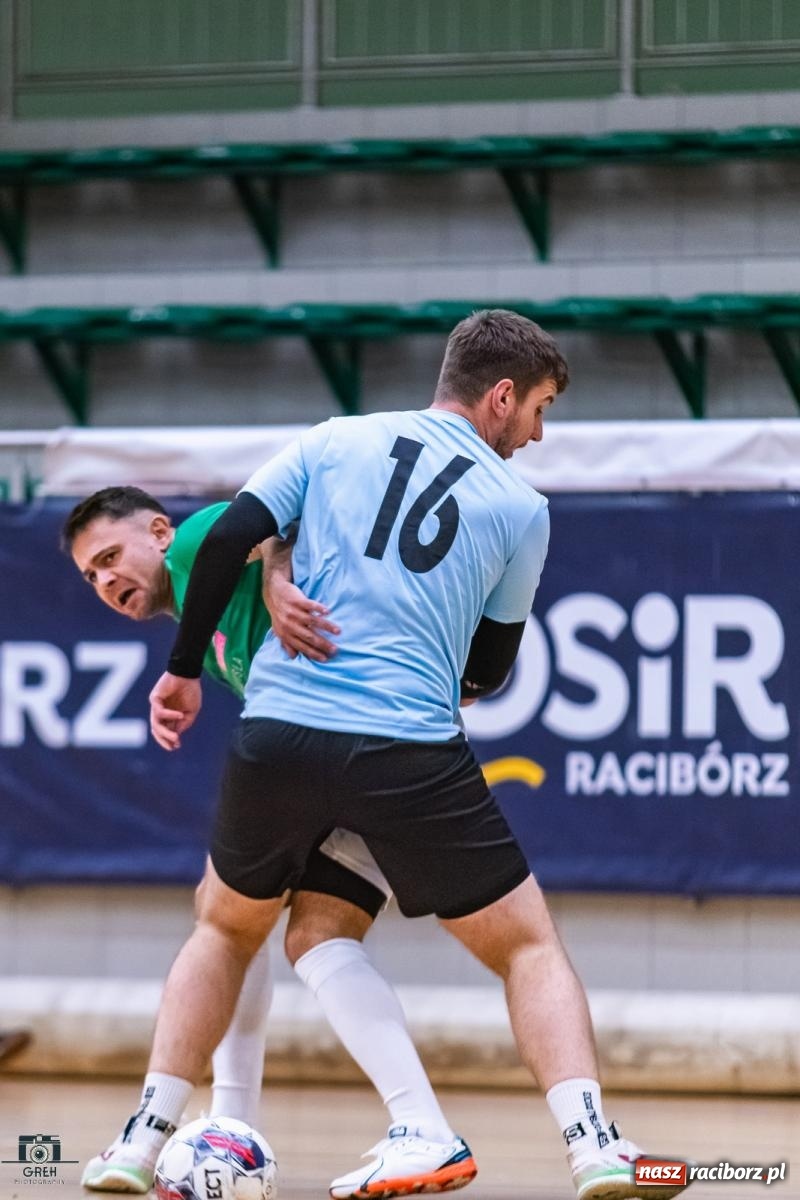 Zdjęcie w galerii na portalu naszraciborz.pl: HLPN. Sobota z futsalem w hali OSiR [FOTO] wiadomości z regionu