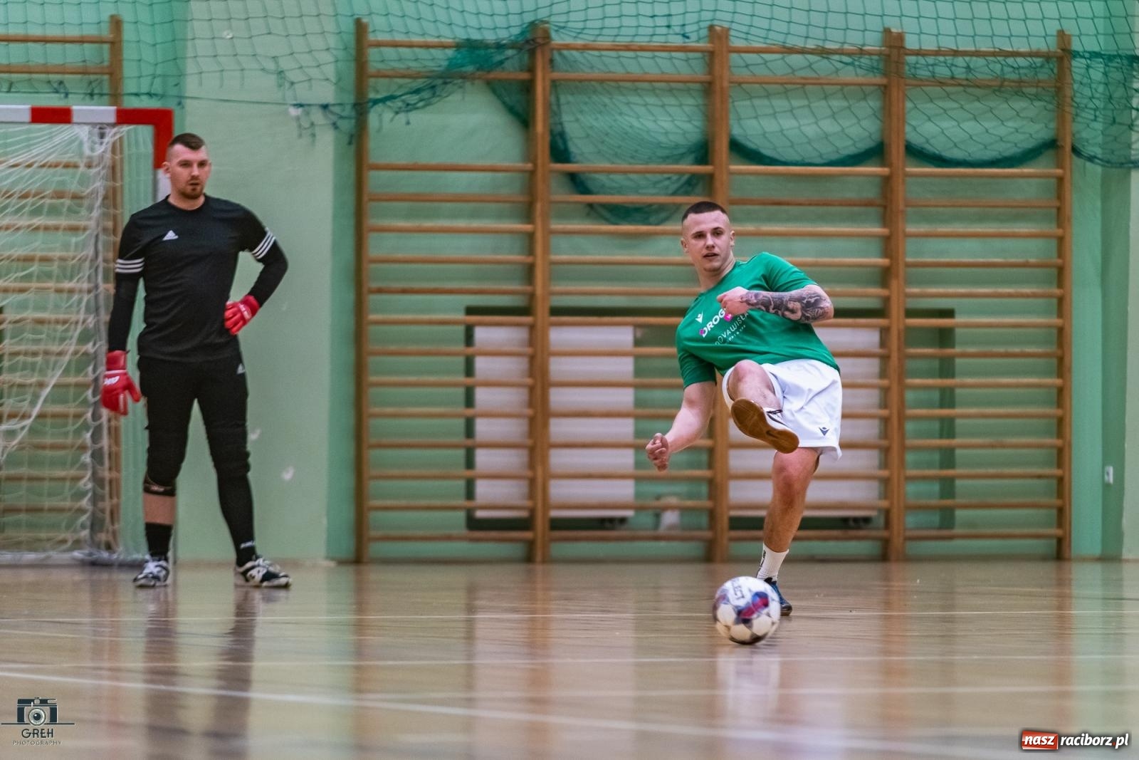 Zdjęcie w galerii na portalu naszraciborz.pl: HLPN. Sobota z futsalem w hali OSiR [FOTO] wiadomości z regionu