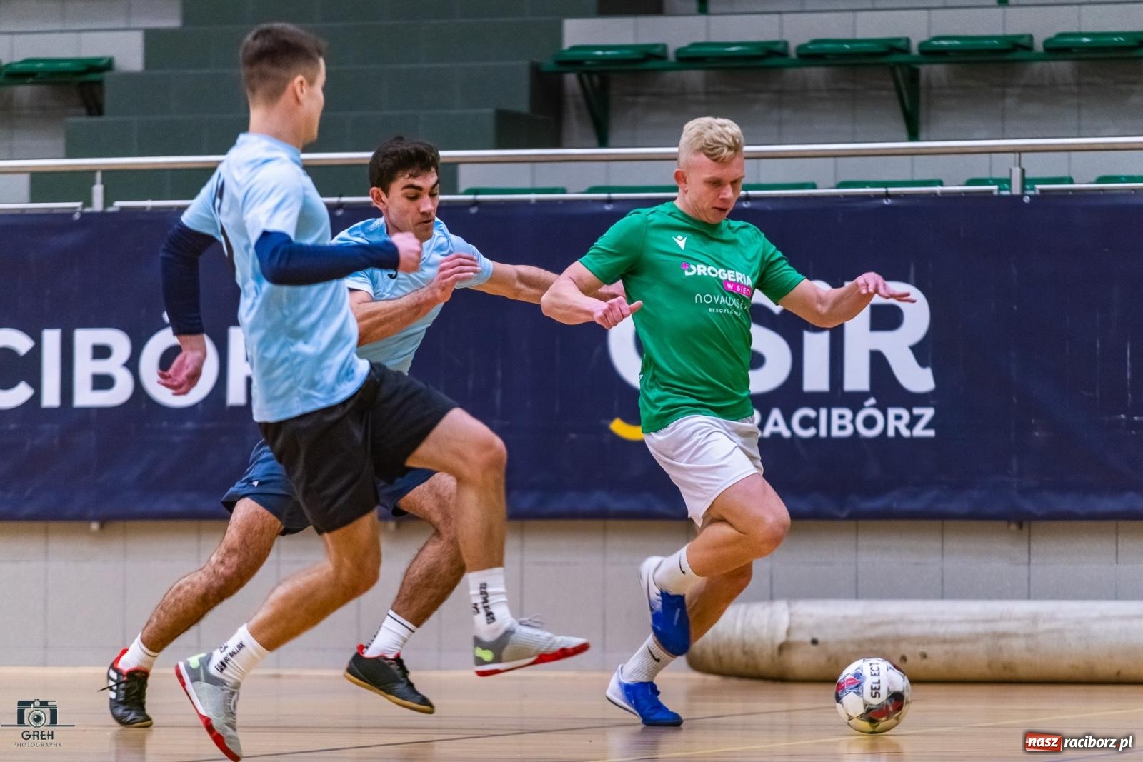 Zdjęcie w galerii na portalu naszraciborz.pl: HLPN. Sobota z futsalem w hali OSiR [FOTO] wiadomości z regionu