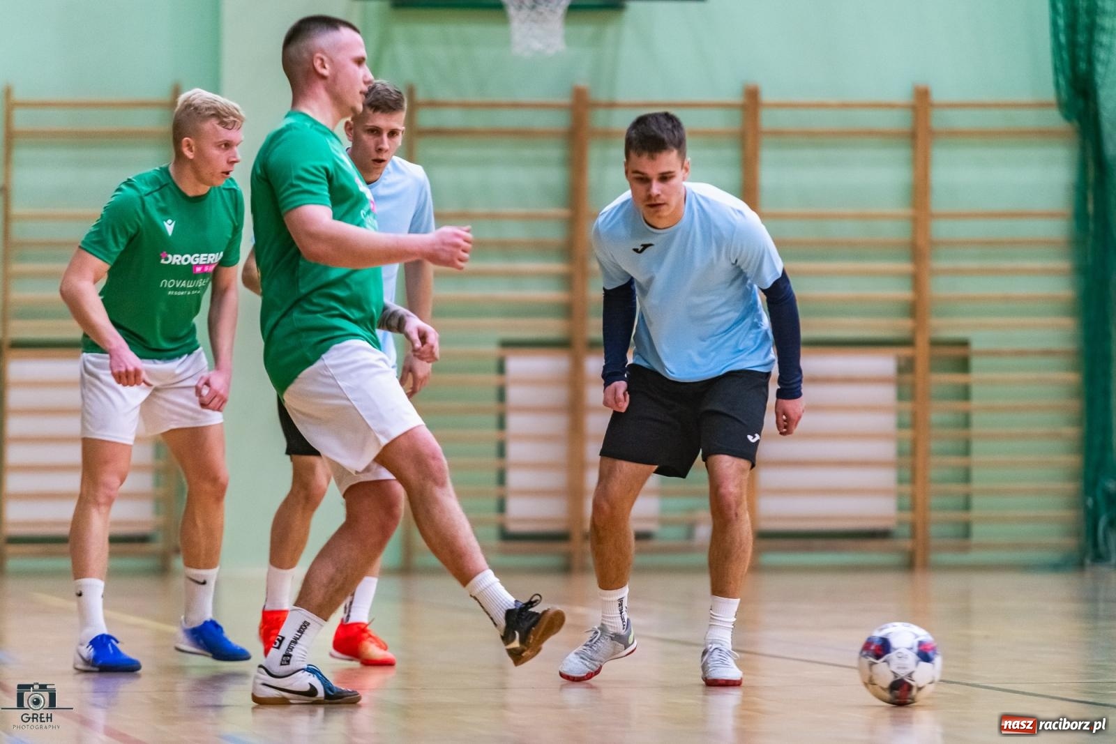 Zdjęcie w galerii na portalu naszraciborz.pl: HLPN. Sobota z futsalem w hali OSiR [FOTO] wiadomości z regionu
