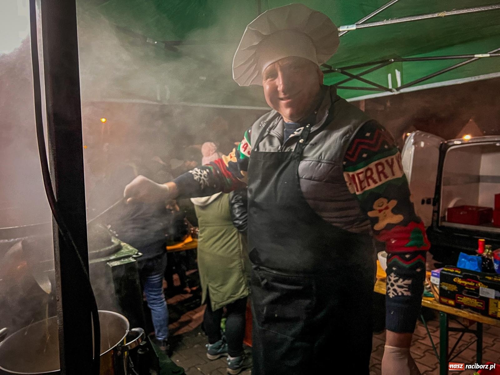 Zdjęcie w galerii na portalu naszraciborz.pl: Niedziela radości w Brzeziu - tanzańskie ciasteczka i żurek od Remigiusza Rączki wiadomości z regionu