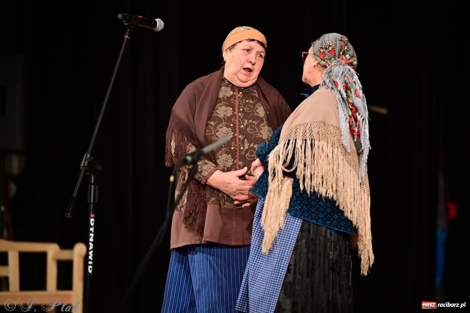Zdjęcie w galerii na portalu naszraciborz.pl: Raciborzanie wystawili w RCK-u widowisko folklorystyczne Wesele wiadomości z regionu
