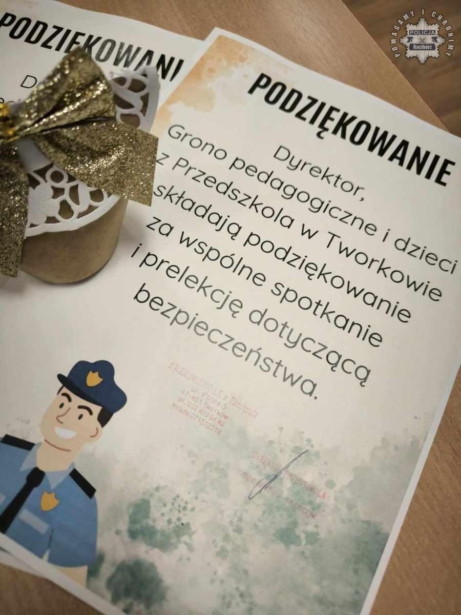 Zdjęcie w galerii na portalu naszraciborz.pl: Bezpieczeństwo to przecież ważna sprawa. Policyjna wizyta w przedszkolu wiadomości z regionu