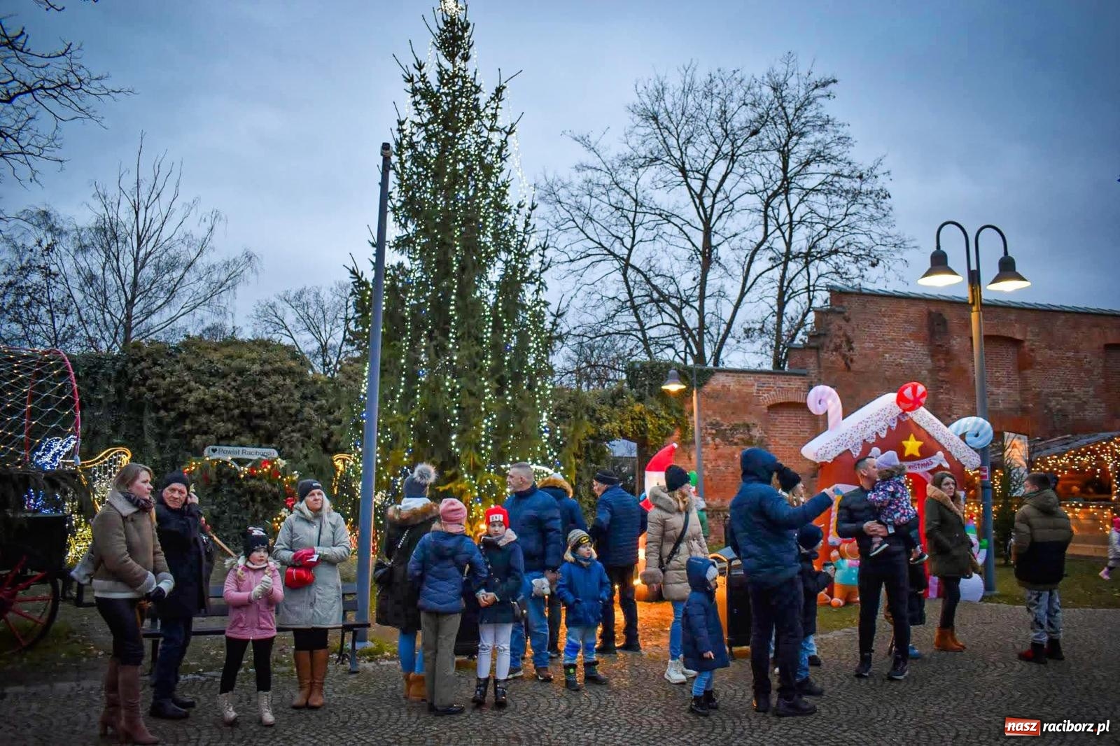 Zdjęcie w galerii na portalu naszraciborz.pl: Niedziela na zamku na Zamku Piastowskim w Raciborzu [FOTO i WIDEO] wiadomości z regionu