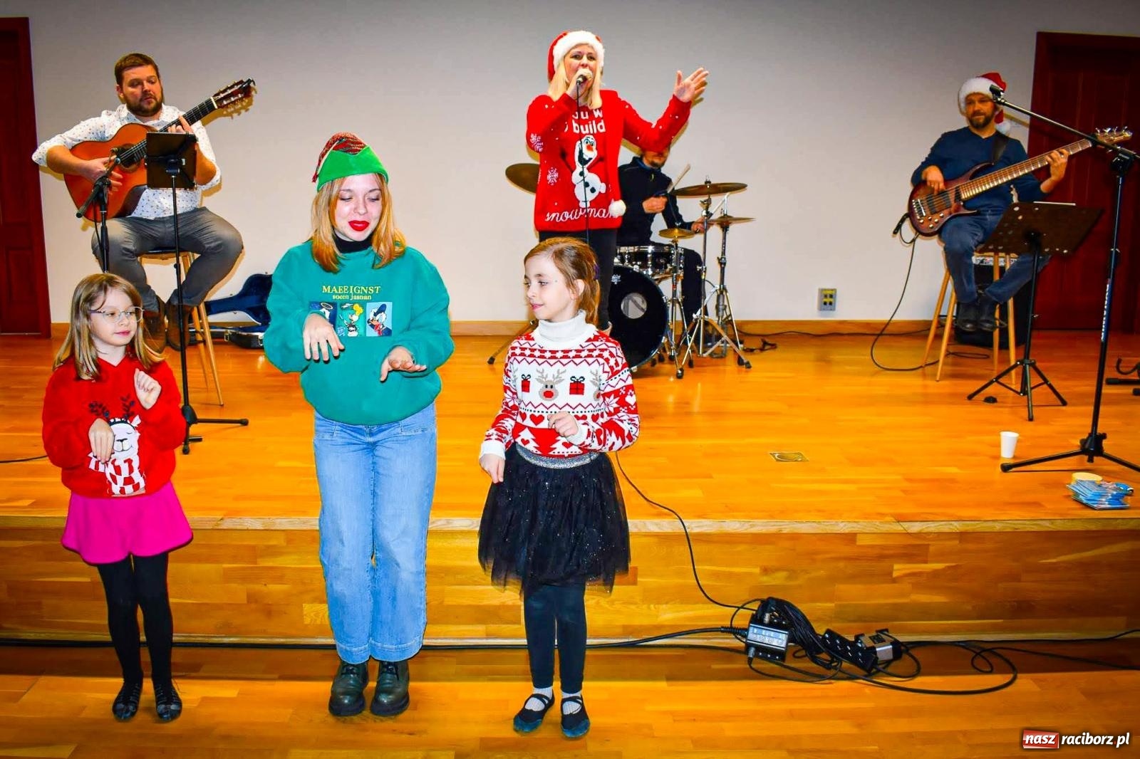 Zdjęcie w galerii na portalu naszraciborz.pl: Niedziela na zamku na Zamku Piastowskim w Raciborzu [FOTO i WIDEO] wiadomości z regionu