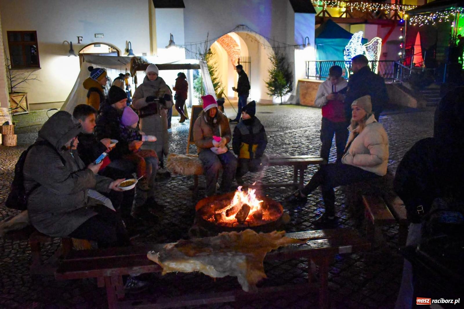 Zdjęcie w galerii na portalu naszraciborz.pl: Niedziela na zamku na Zamku Piastowskim w Raciborzu [FOTO i WIDEO] wiadomości z regionu