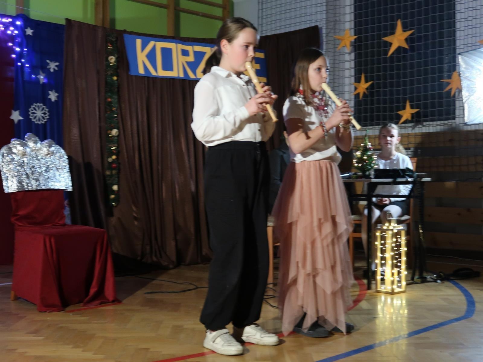 Zdjęcie w galerii na portalu naszraciborz.pl: Tak bawiła się Płonia na szkolnym kiermaszu w ZSP3 wiadomości z regionu