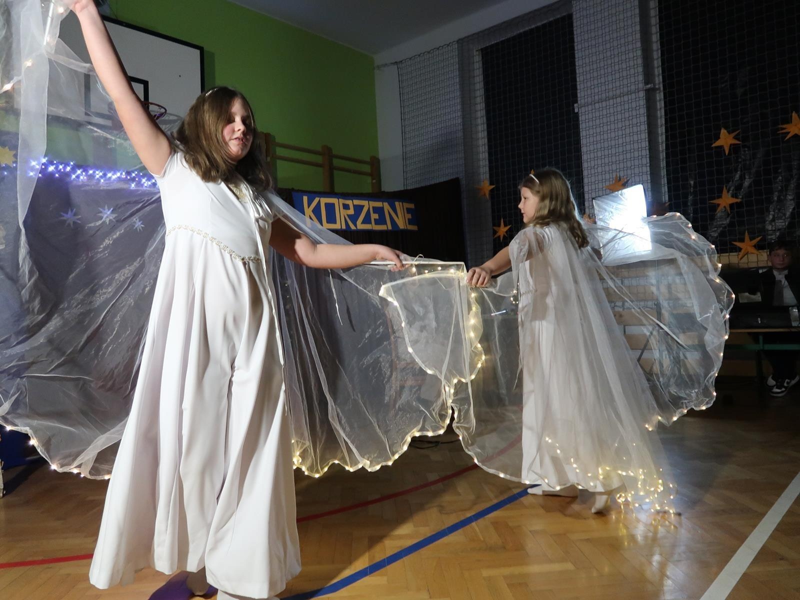 Zdjęcie w galerii na portalu naszraciborz.pl: Tak bawiła się Płonia na szkolnym kiermaszu w ZSP3 wiadomości z regionu