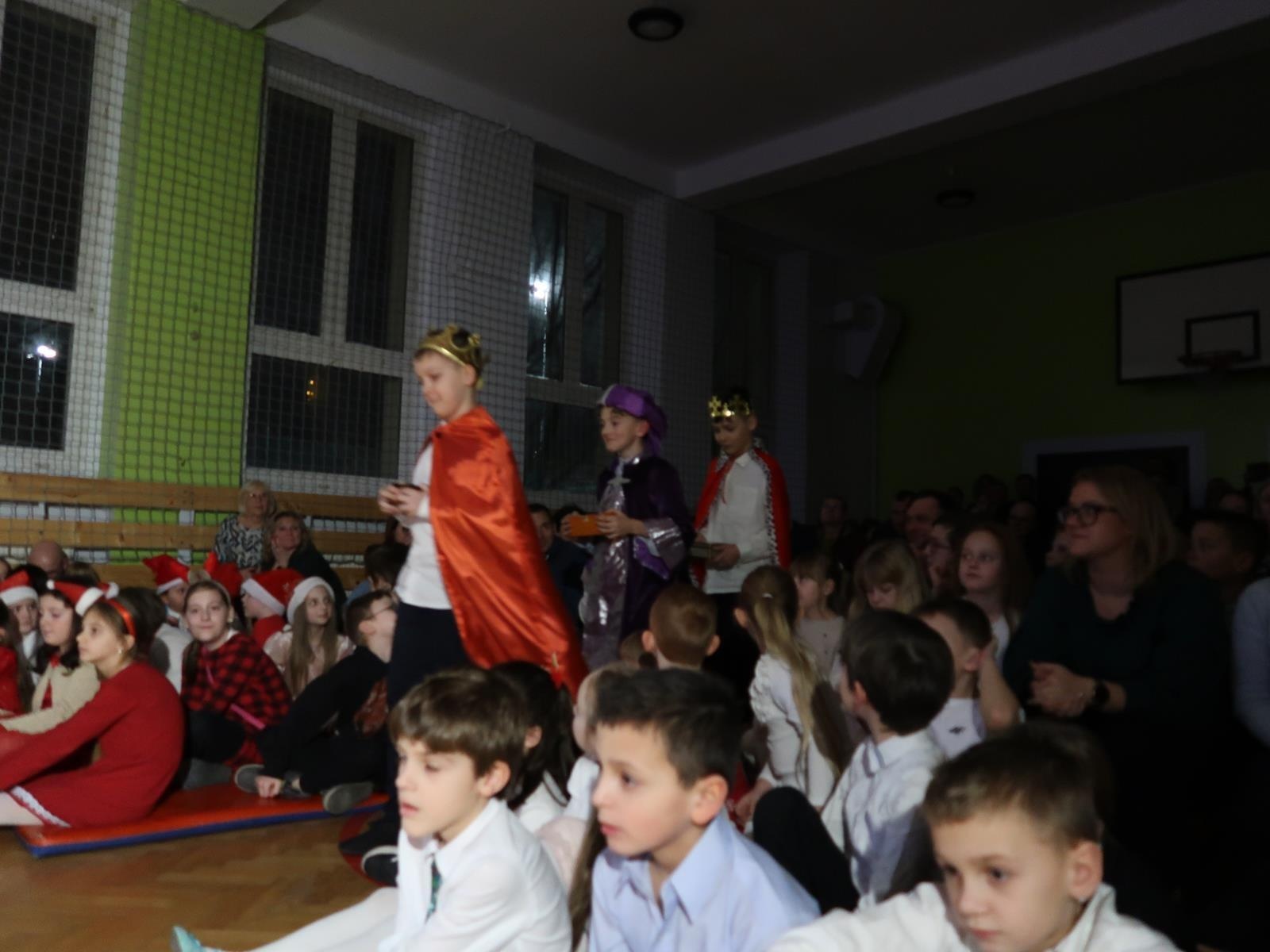 Zdjęcie w galerii na portalu naszraciborz.pl: Tak bawiła się Płonia na szkolnym kiermaszu w ZSP3 wiadomości z regionu