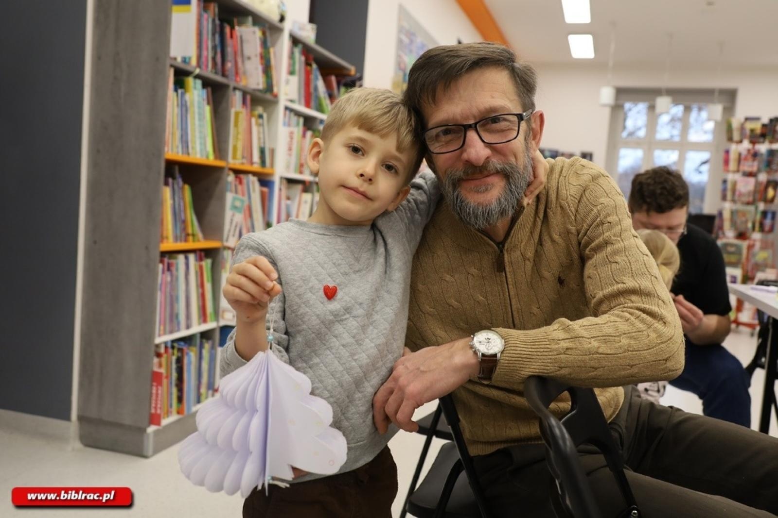 Zdjęcie w galerii na portalu naszraciborz.pl: Świąteczne warsztaty w Klubie Ojca wiadomości z regionu