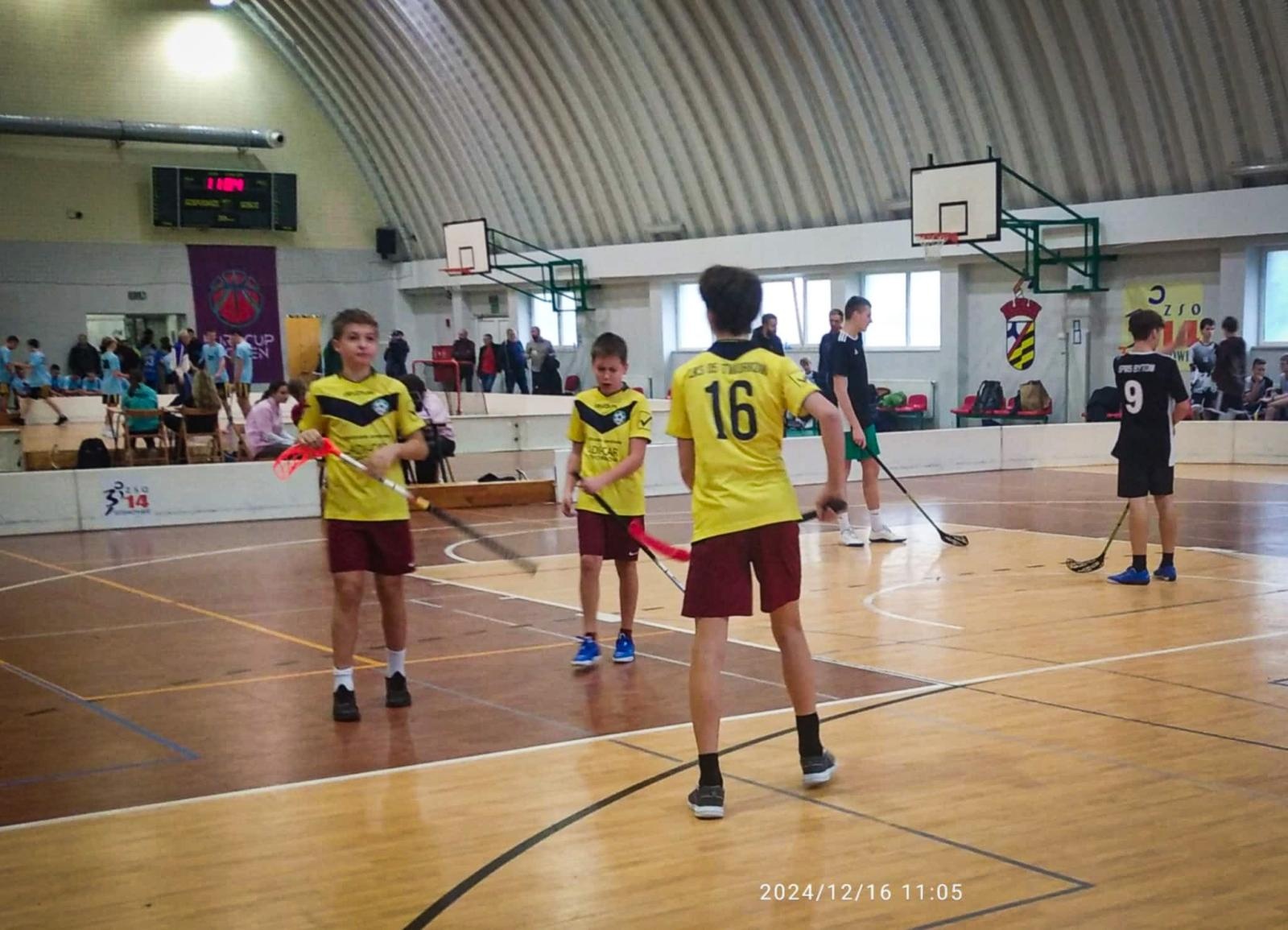 Zdjęcie w galerii na portalu naszraciborz.pl: Unihokej - finał wojewódzki chłopców starszych. Dobry start Tworkowa wiadomości z regionu