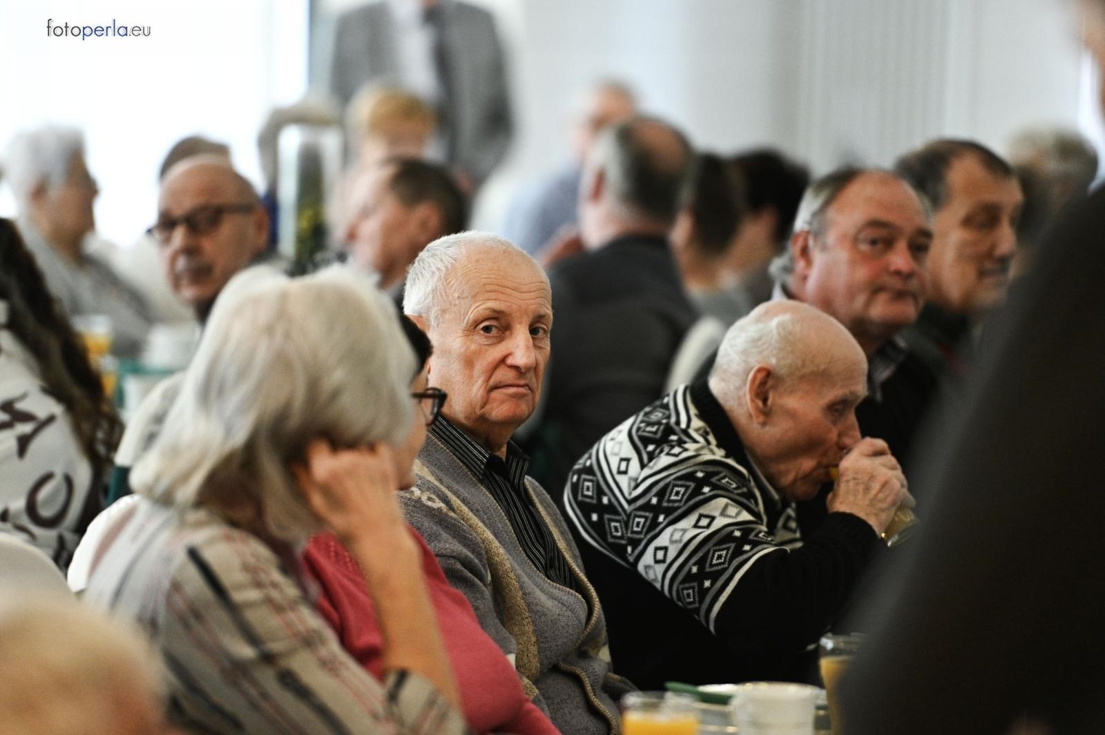 Zdjęcie w galerii na portalu naszraciborz.pl: Wigilia dla samotnych i potrzebujących mieszkańców gminy Krzanowice wiadomości z regionu