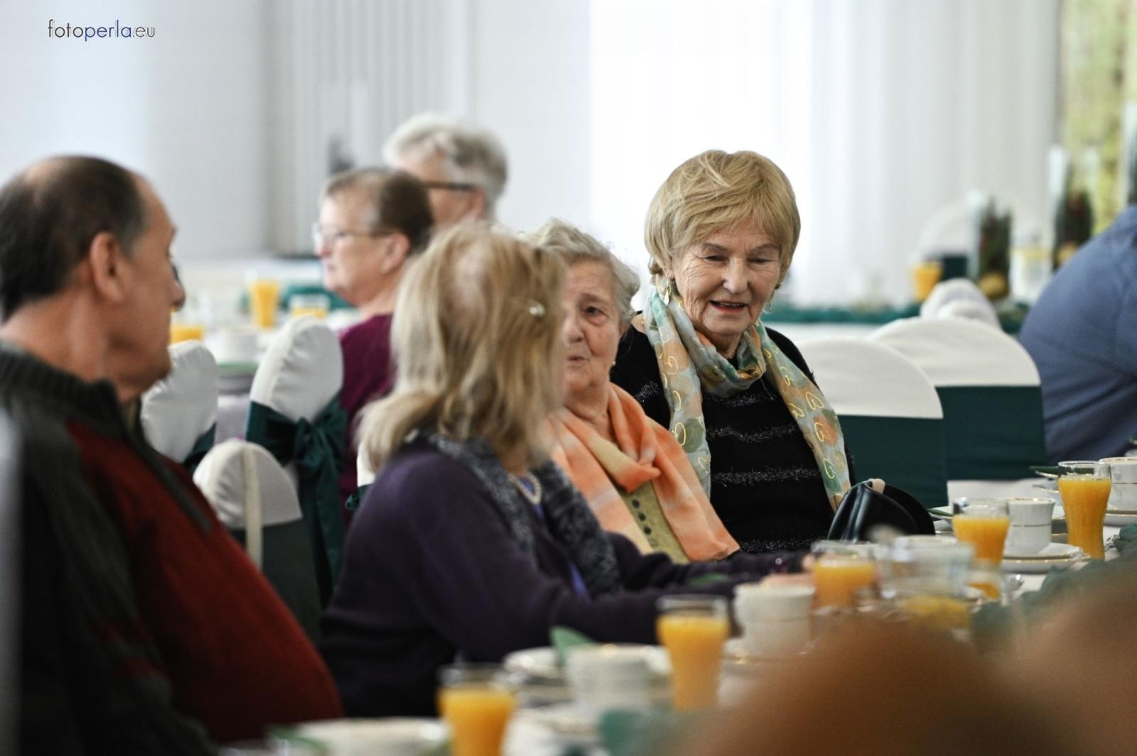 Zdjęcie w galerii na portalu naszraciborz.pl: Wigilia dla samotnych i potrzebujących mieszkańców gminy Krzanowice wiadomości z regionu