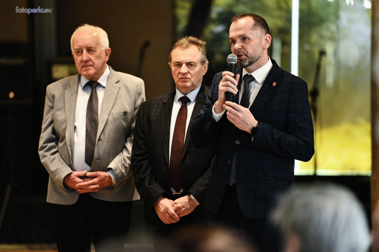 Zdjęcie w galerii na portalu naszraciborz.pl: Wigilia dla samotnych i potrzebujących mieszkańców gminy Krzanowice wiadomości z regionu