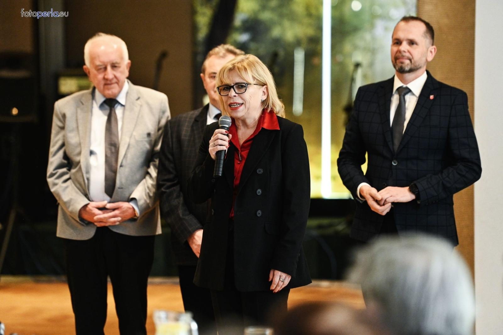 Zdjęcie w galerii na portalu naszraciborz.pl: Wigilia dla samotnych i potrzebujących mieszkańców gminy Krzanowice wiadomości z regionu