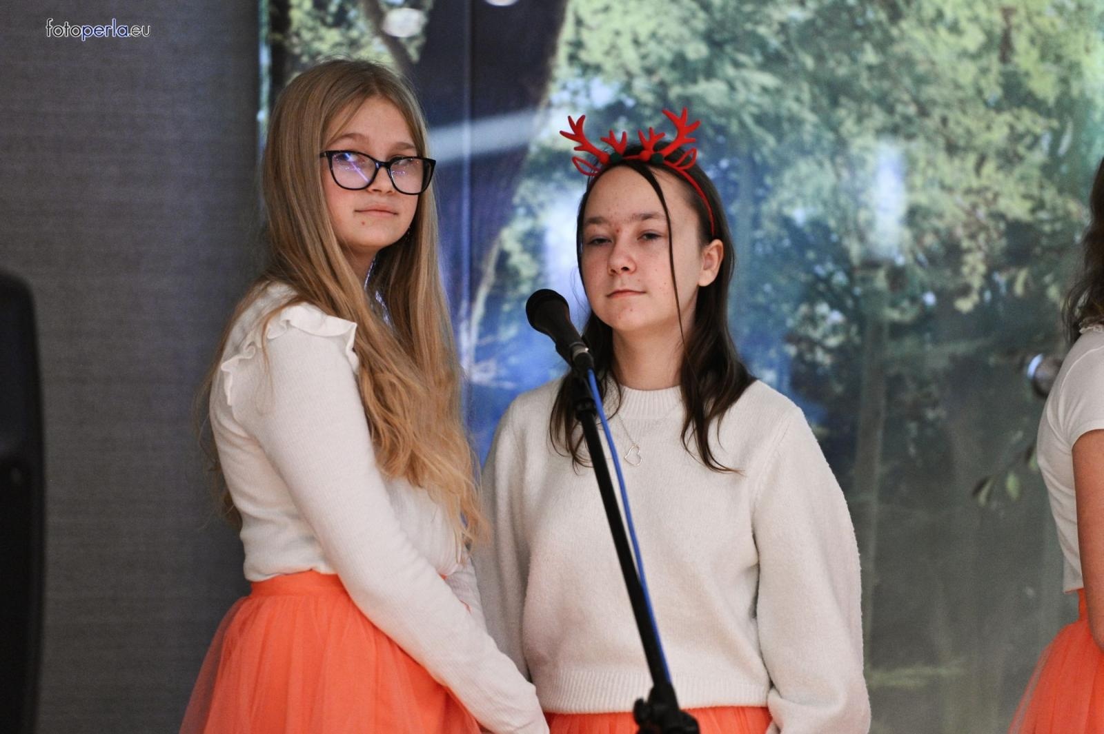 Zdjęcie w galerii na portalu naszraciborz.pl: Wigilia dla samotnych i potrzebujących mieszkańców gminy Krzanowice wiadomości z regionu