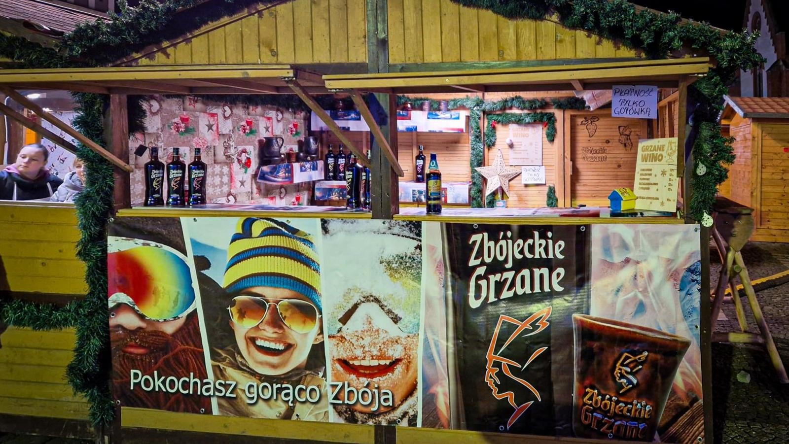 Zdjęcie w galerii na portalu naszraciborz.pl: Jarmark Bożonarodzeniowy na Rynku w Raciborzu wciąż trwa wiadomości z regionu