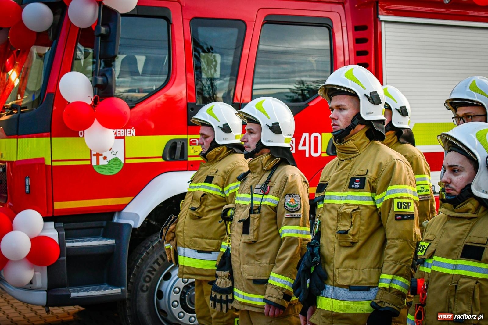 Zdjęcie w galerii na portalu naszraciborz.pl: W Pogrzebieniu miejscowej OSP uroczyście przekazano nowy wóz bojowy [FOTO i WIDEO] wiadomości z regionu